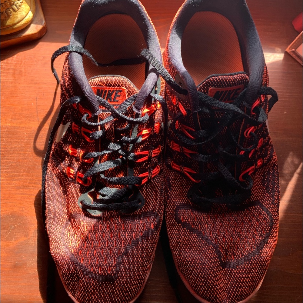 Nike Lunarlon Athletics Shoes